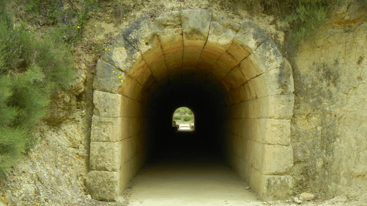 Cosy Guesthouse-Souterrain With Garden In City Center Corinth 외부 사진