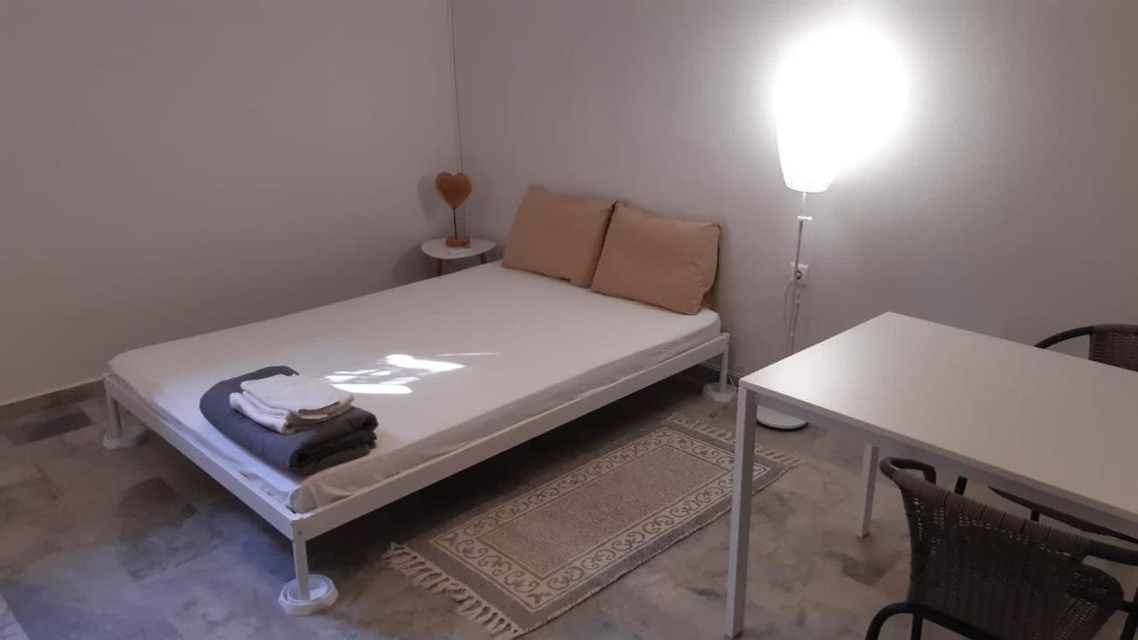 Cosy Guesthouse-Souterrain With Garden In City Center Corinth 외부 사진