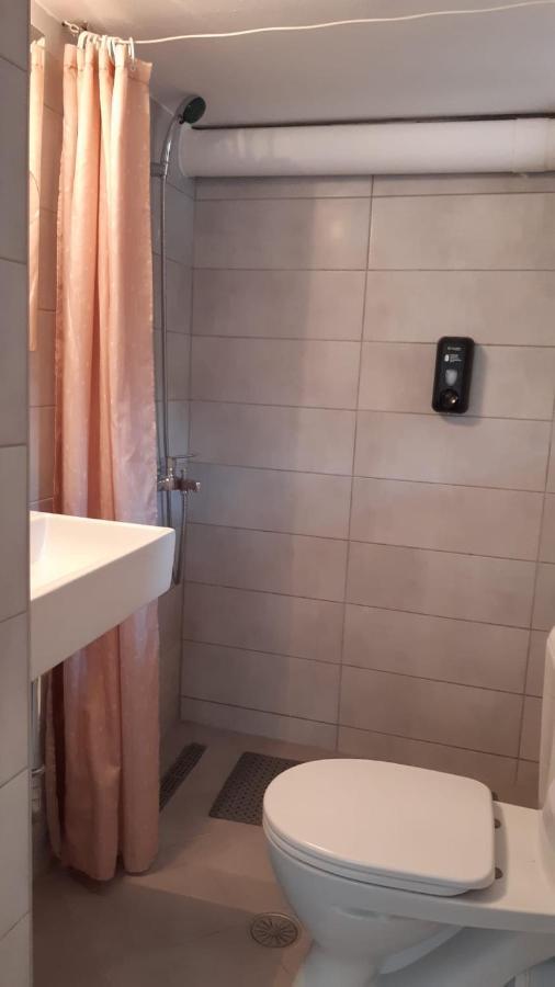 Cosy Guesthouse-Souterrain With Garden In City Center Corinth 외부 사진